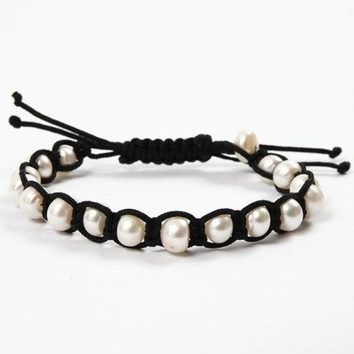 A braided, black Bracelet with white Freshwater Pearls