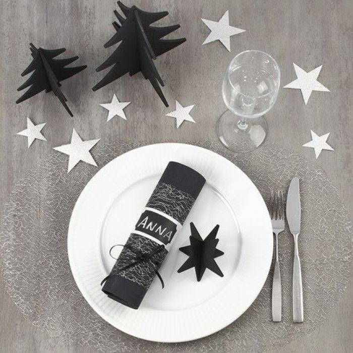 Decorating a black and silver Christmas Table