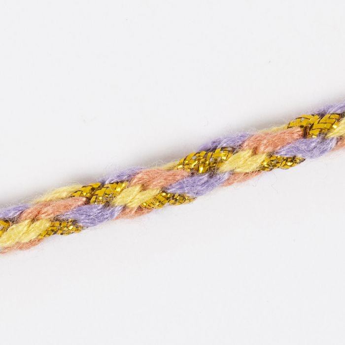 How to braid a striped pattern on a Kumihimo knotting disc