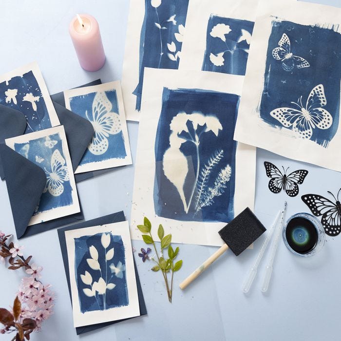 How to create a cyanotype print