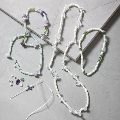 Necklace and bracelet with amethyst