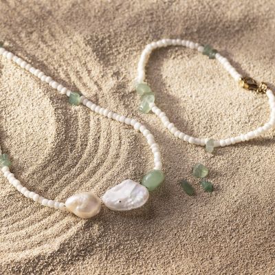 Bracelet and necklace with aventurine and freshwater pearls