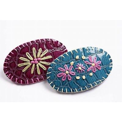 Barrettes in Snakeskin