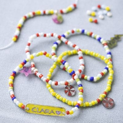 Bracelet with rocaille seed beads and shrink plastic charm