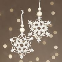 Macramé snowflakes for hanging