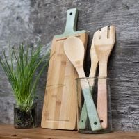 Bamboo kitchen utensils painted with Plus Color craft paint