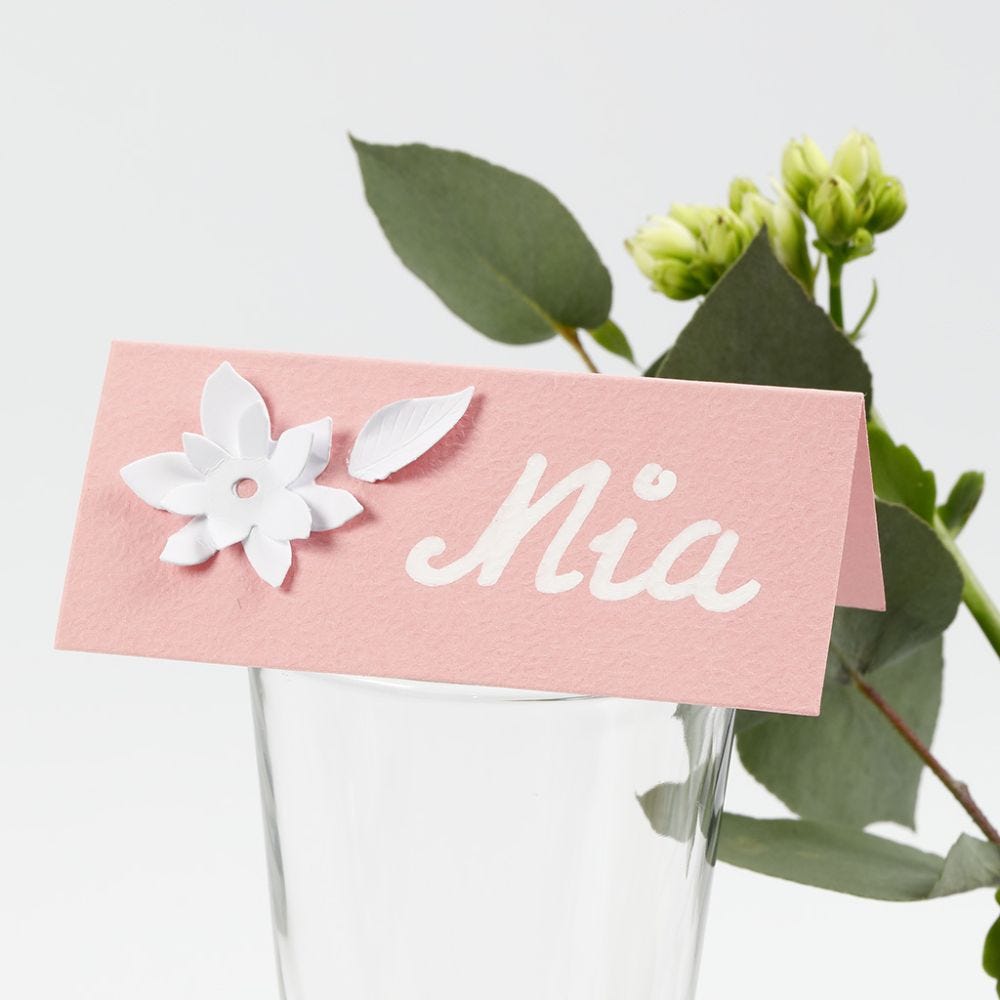 Place Cards with 3D Effect punched-out Card Flowers